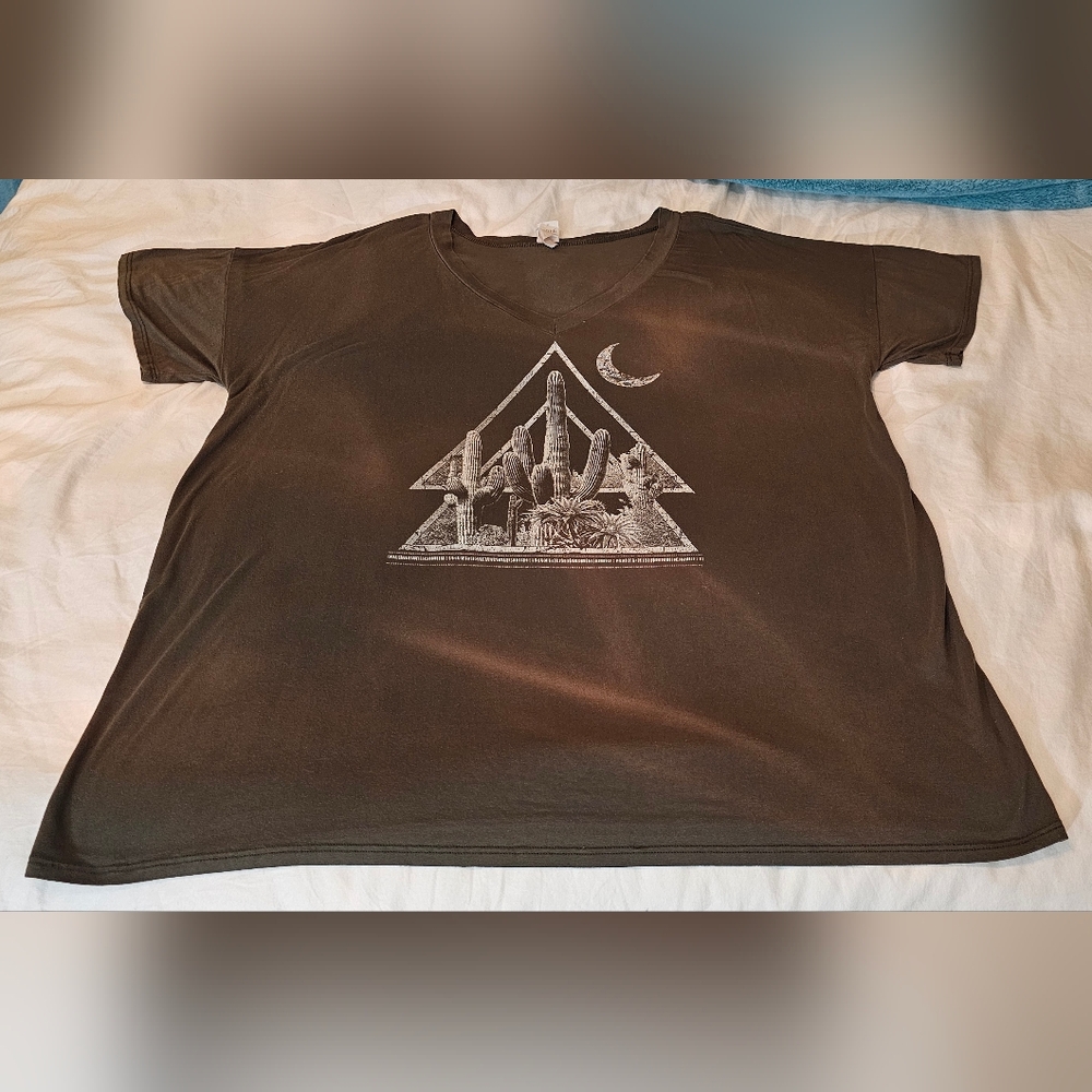 SewInLove XL Dark Olive Green Gently Worn Graphic Tee W/ Cactus Desert Scene